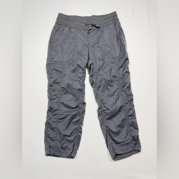 Sku#216 The North Face Women’s Gray Hiking Pants Size Small Elastic Waist - Picture 2 of 8